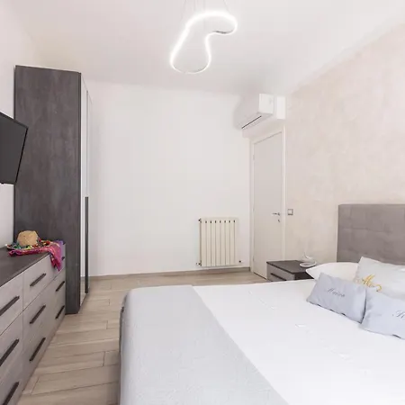 Maison Regine Holiday home